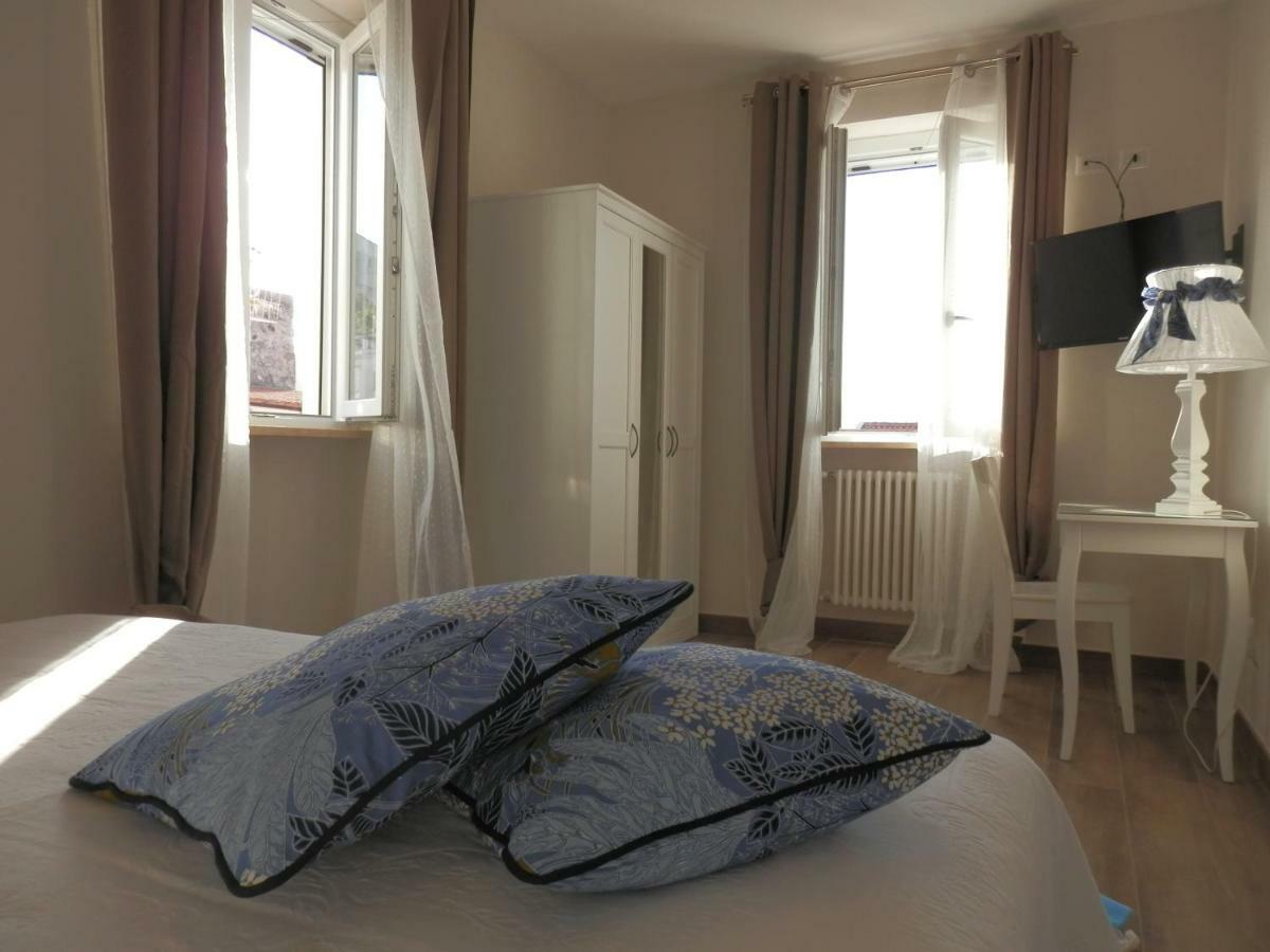 Santa Lucia B&B 加埃塔 外观 照片